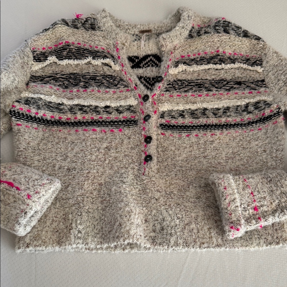 Free People Textured Knit Sweater - Cream and Pink size small